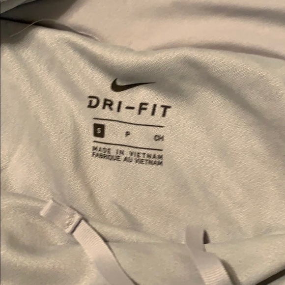 Nike dry fit shorts. - Picture 5 of 5
